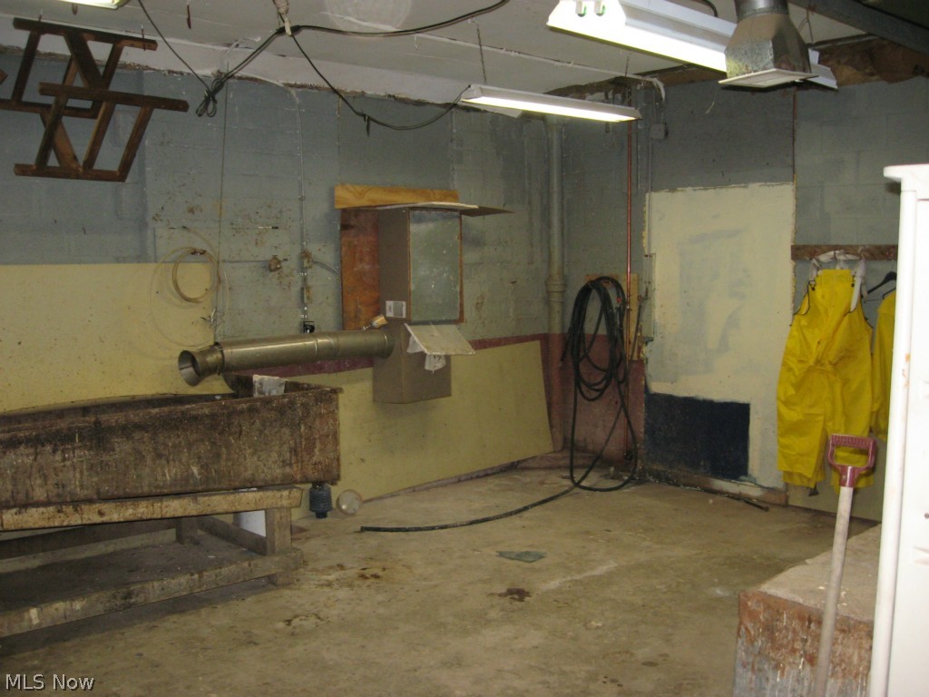 Gordon Ave Allotment - Commercial Sale