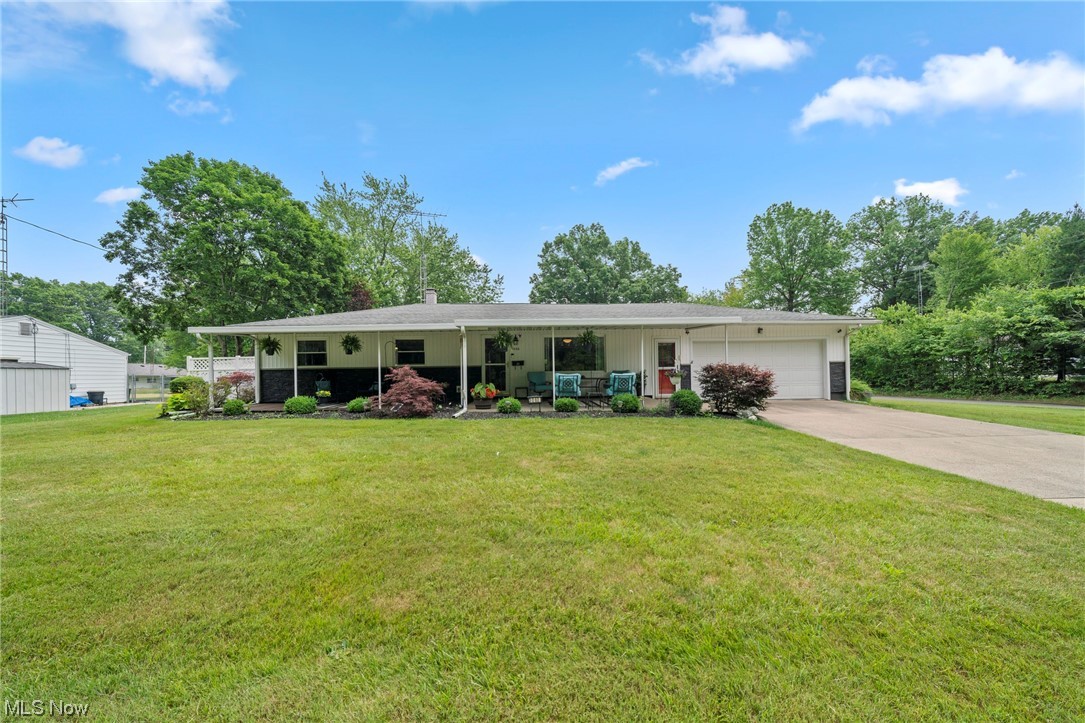 Located on Ridgewood Extension/Dorwood Ave. this ranch home offers everything on one floor. A beautiful kitchen with SS stove, microwave, refrigerator, & DW that will convey. A spacious living room, full updated bath and 3 bedrooms complete the living space. The owners are using the dining room as an office so you would have options with that space. The 2-car garage features great additional storage space overhead. The covered front porch is a great space to relax at the beginning or end of your day. The back yard is fenced in and features storage shed. Updates include Furnace & AC 2013, Tankless water heater, 2013, Updated front siding 2014, New carpet in 2018, Updated bath 2019, Vinyl fencing 2019, and Stove and refrigerator 2020. Room sizes and sq feet is approx. Call today to take a closer look at this nice home.
