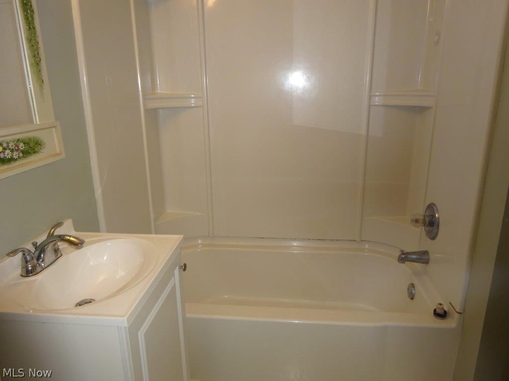 Elmwood - Residential Lease