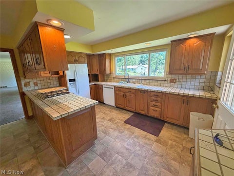 Tiny photo for 5022 Lawndale Street NW, Canton, OH 44708 (MLS # 5221833)