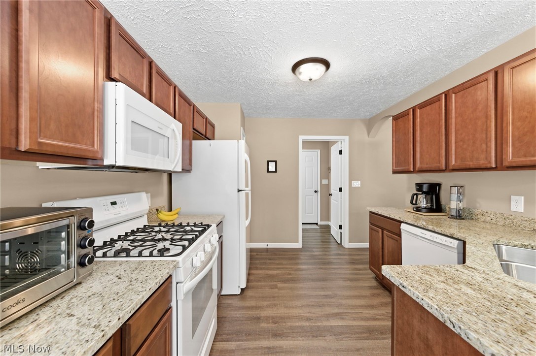 Presley Way Condo - Residential