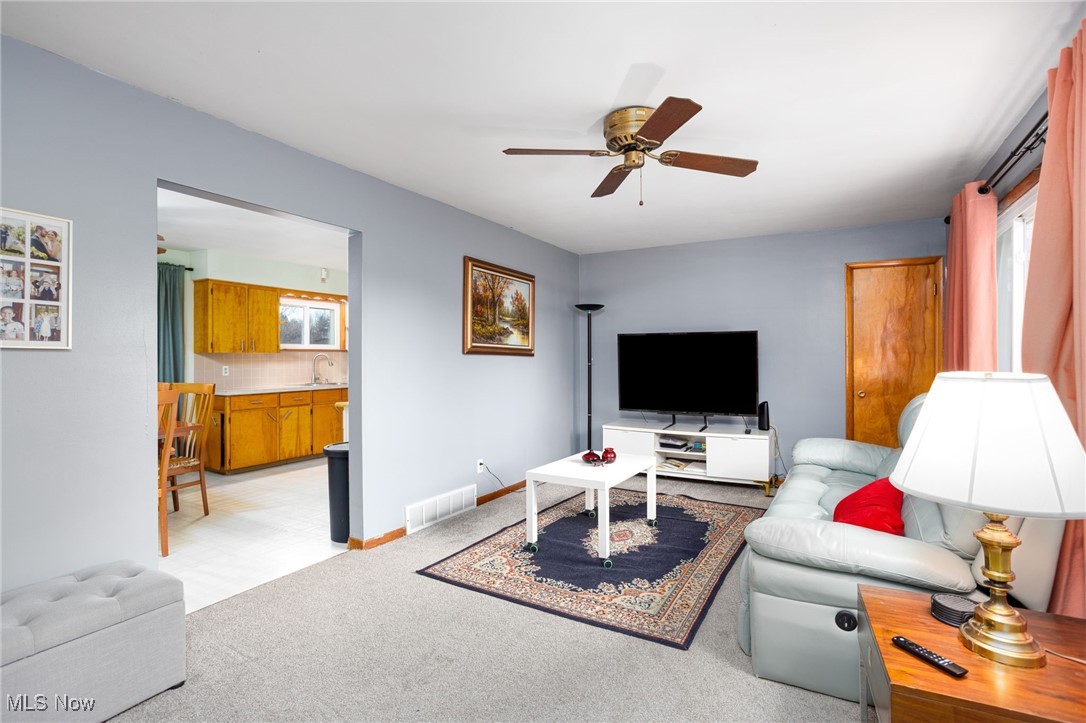 2583 Action Drive, Barberton, Ohio image 11