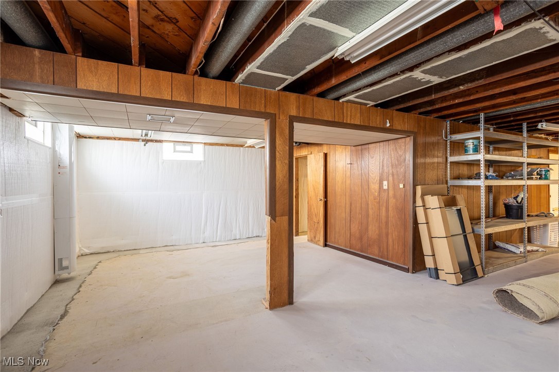 2583 Action Drive, Barberton, Ohio image 29
