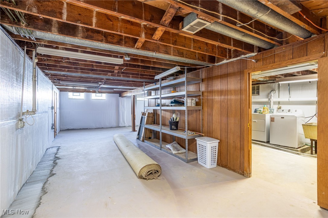 2583 Action Drive, Barberton, Ohio image 27