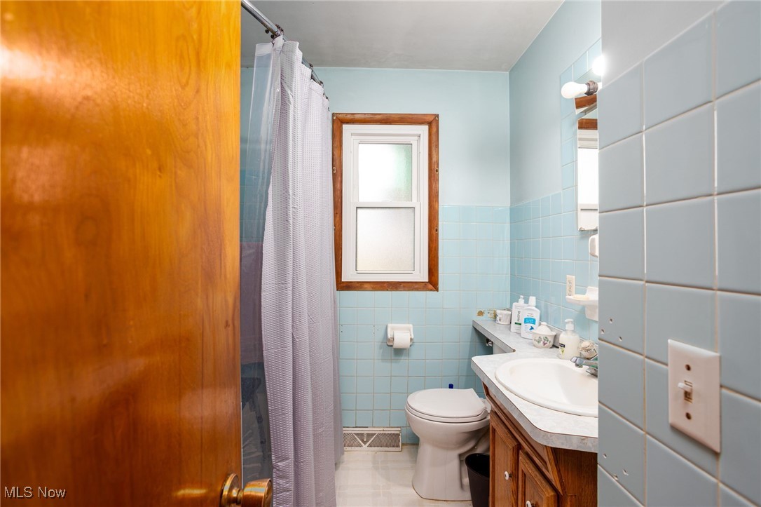 2583 Action Drive, Barberton, Ohio image 26