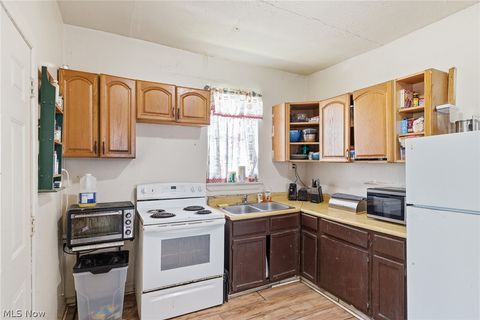 Tiny photo for 604 W 4th Street, Mansfield, OH 44906 (MLS # 5203410)