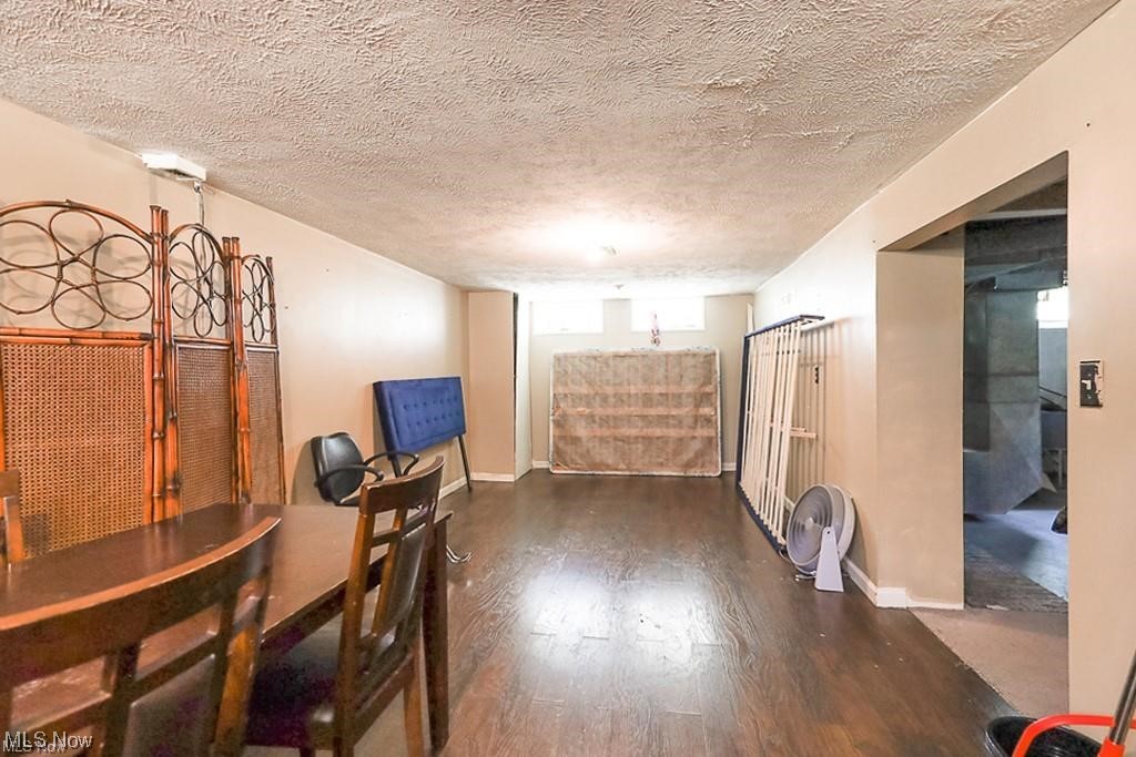 Lee Miles - Residential