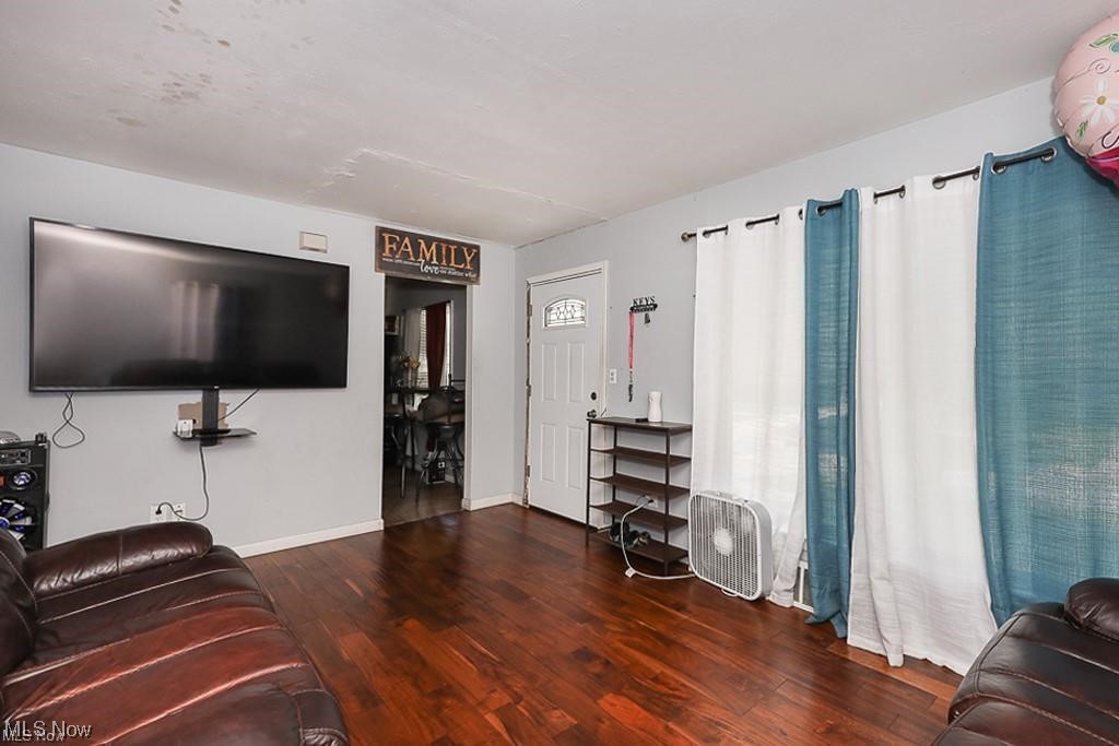 Lee Miles - Residential