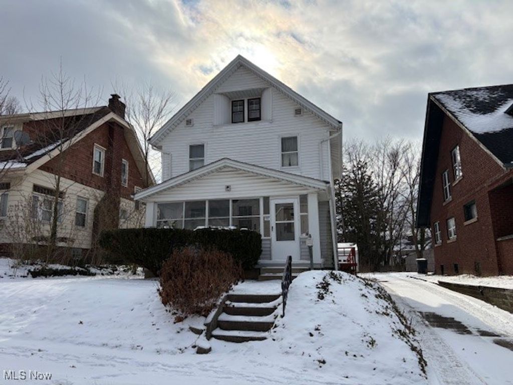 Photo of 362 Palm Avenue, Akron, OH 44301 (MLS # 5183176)