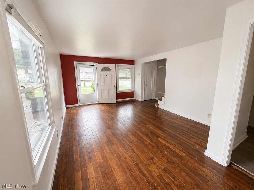 Photo of 25161 Euclid Avenue, Euclid, OH 44117 (MLS # 5205468)