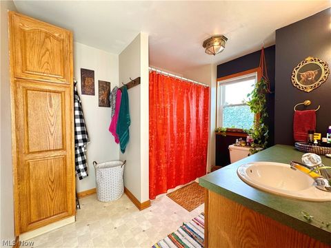 Tiny photo for 134 Roslyn Avenue NW, Canton, OH 44708 (MLS # 5203287)