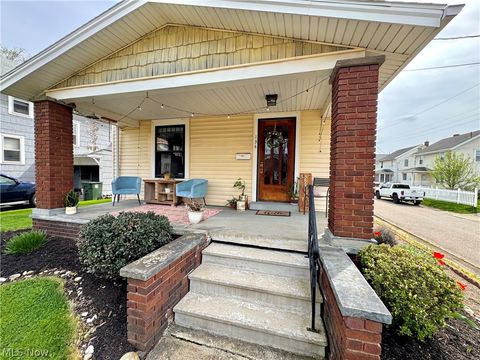 Tiny photo for 134 Roslyn Avenue NW, Canton, OH 44708 (MLS # 5203287)