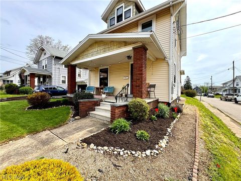 Tiny photo for 134 Roslyn Avenue NW, Canton, OH 44708 (MLS # 5203287)