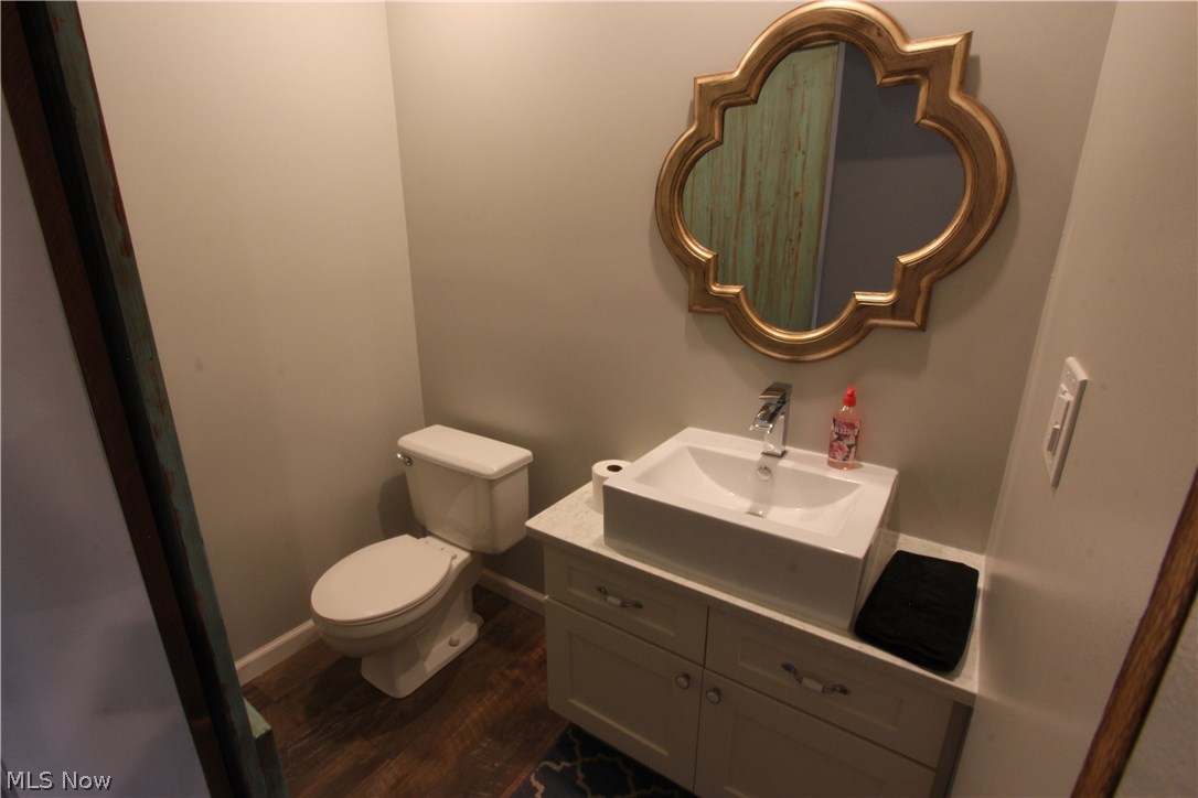 New England Estates 03 - Residential