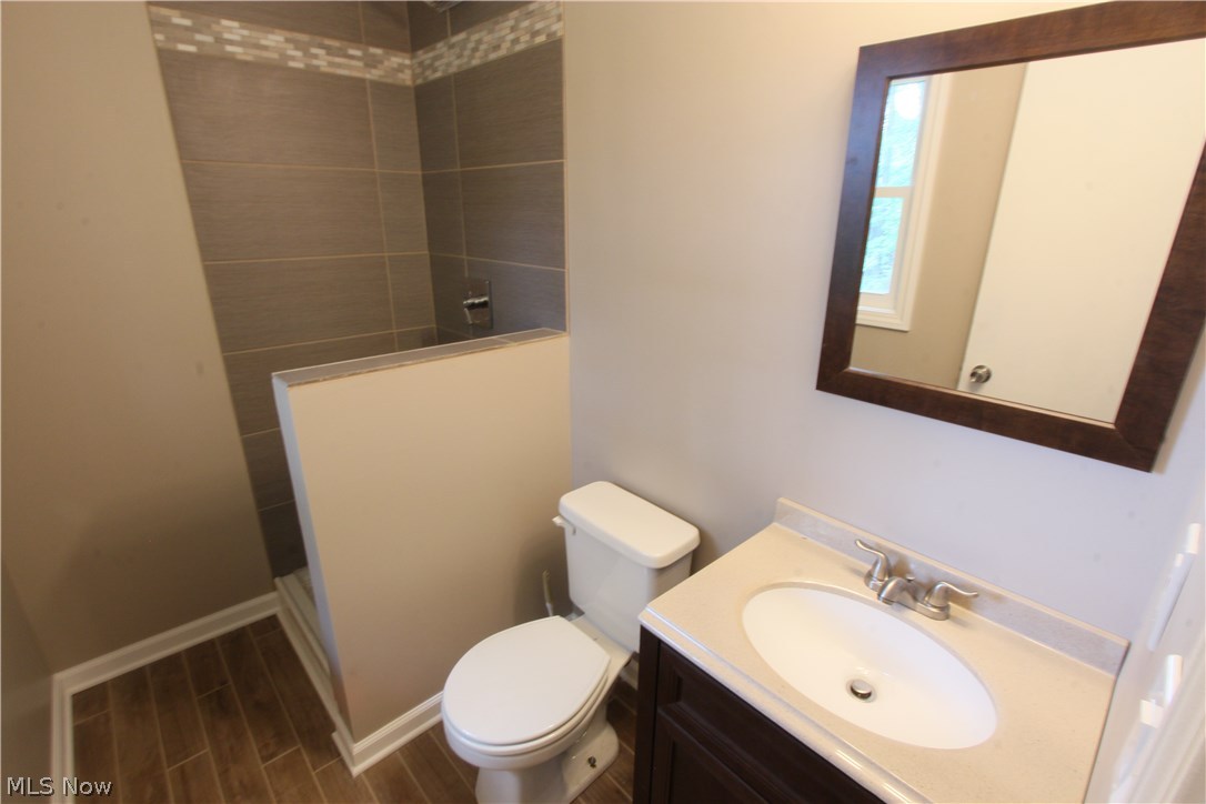 New England Estates 03 - Residential