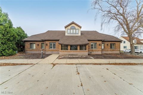 4259 E Lake Road Sheffield Lake OH 44054