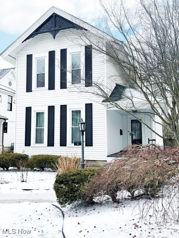 Chagrin Falls, Ohio 44022, United States, 3 Bedrooms Bedrooms, ,3 BathroomsBathrooms,Residential,Active,5617