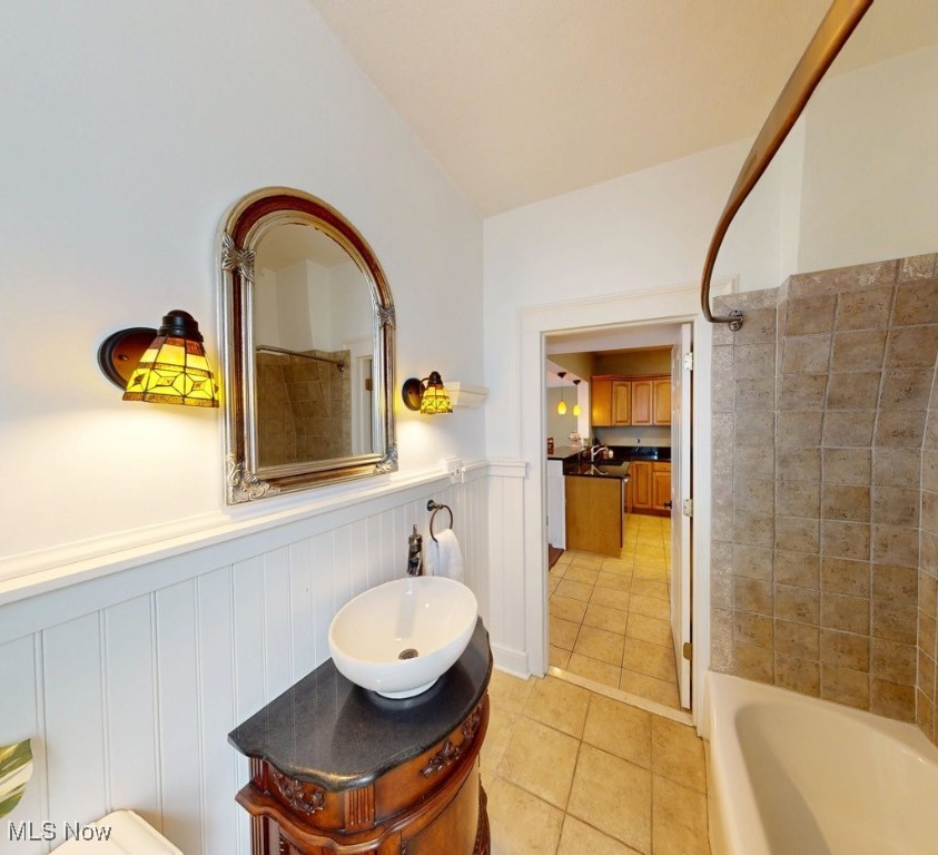 Chagrin Falls, Ohio 44022, United States, 3 Bedrooms Bedrooms, ,3 BathroomsBathrooms,Residential,Active,5617