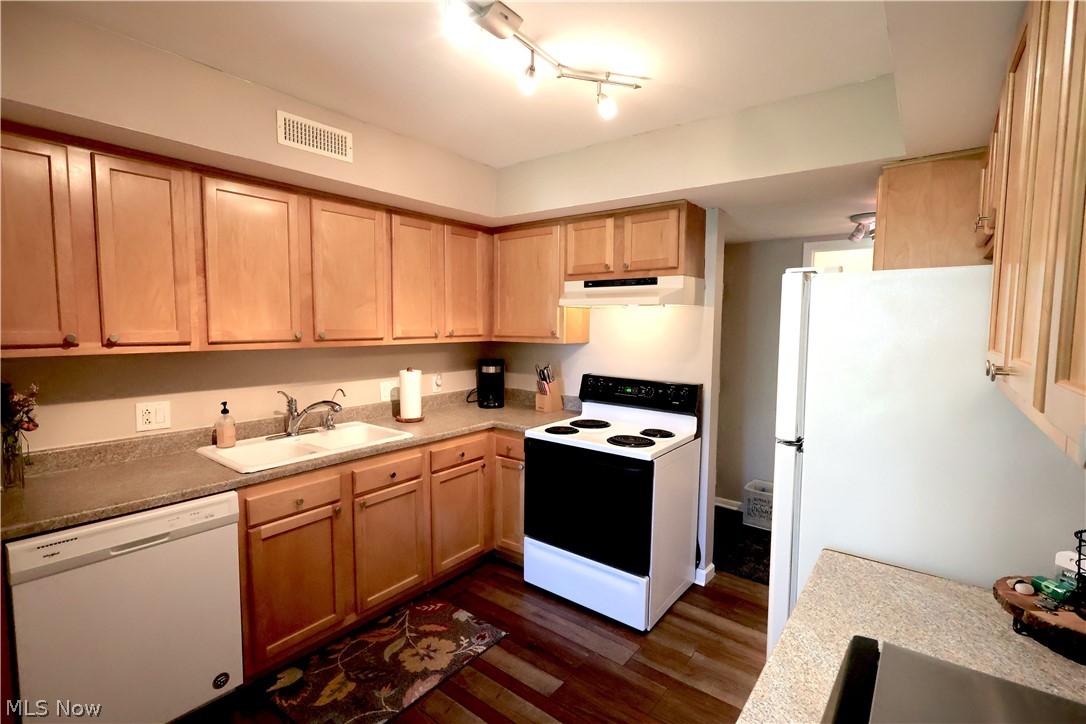 Juniper Hill Condo - Residential
