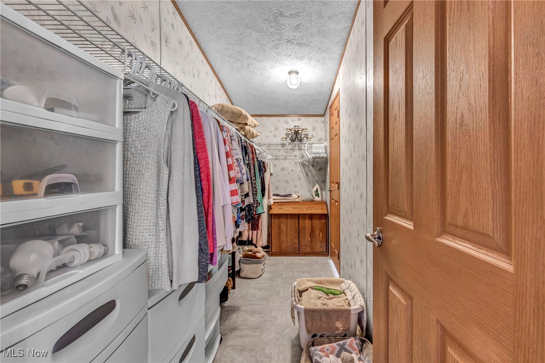 590 Sandtrap Circle, Painesville, Ohio image 18
