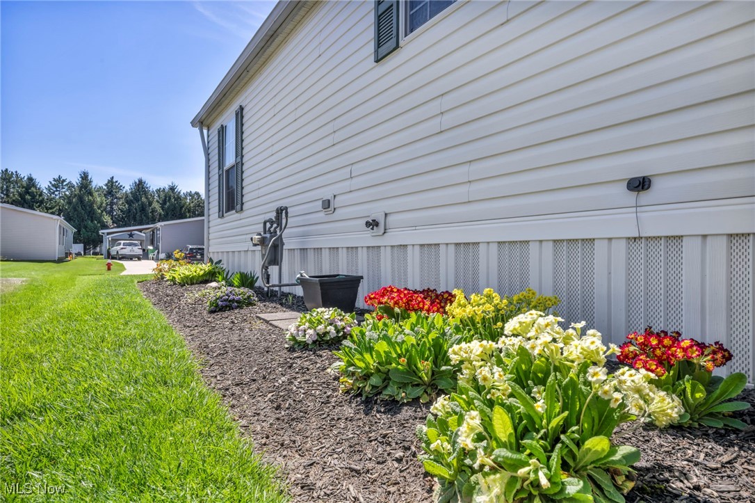 590 Sandtrap Circle, Painesville, Ohio image 25