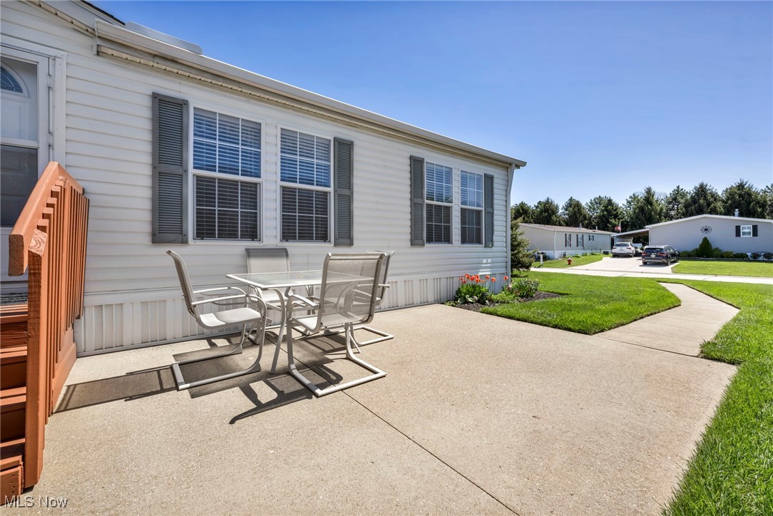 590 Sandtrap Circle, Painesville, Ohio image 24