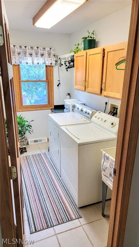 Tiny photo for 919 Glenview Drive, Huron, OH 44839 (MLS # 5191077)