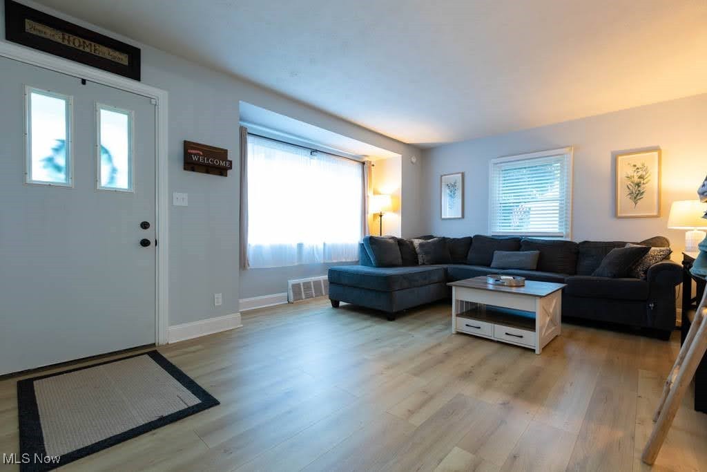 619 Woodside Drive