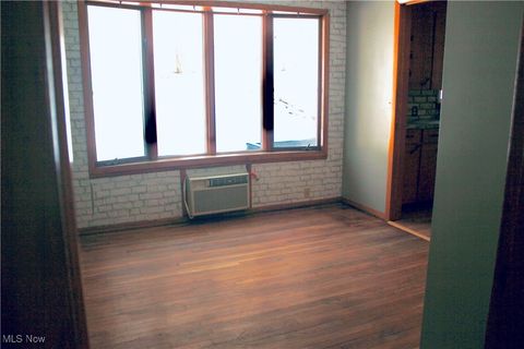 Tiny photo for 513 Queen Street, Minerva, OH 44657 (MLS # 5179634)