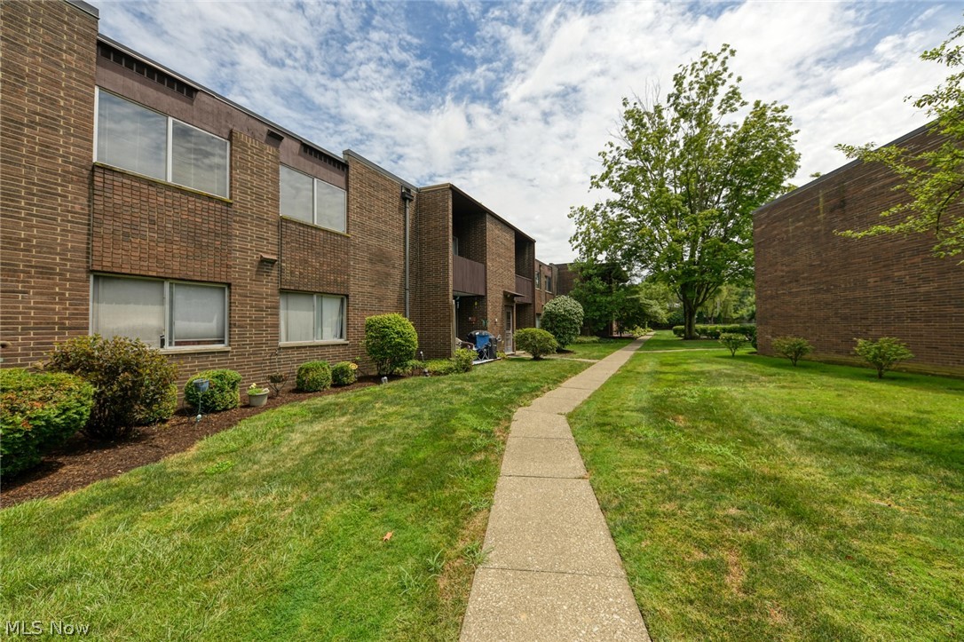 Sagamore East Condo - Residential