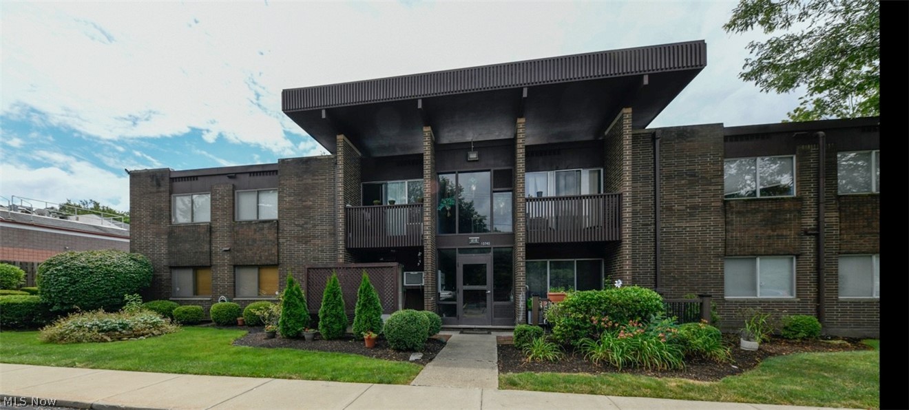 Exactly what you have been waiting for!! This picture perfect first floor condo has it all! It is a true RANCH condo, zero steps to get into the unit. This condo offers a nice open & functional floor plan. Enter into the living room, w/ a convenient large coat closet right at the door & full of natural sunlight from the sliders. The dining nook provides plenty of space for a sizable table. The entire unit has fresh paint & newer oak laminate floors throughout. The kitchen has new counter tops, sink, faucet, fresh paint & new hardware. The range, dishwasher & refrigerator all stay! The first bedroom is a nice size & has a large double closet. Master bedroom offers a walk in closet w/ new shelving. The bathroom has a newer toilet, new vanity top & faucet too. Out the living room sliders to the spacious deck. This deck is actually bigger than all other units offer! It's a great place to add your patio set, grill & enjoy the outdoors. You also have a view of the pool! Just steps away from taking advantage of the well maintained, refreshing pool. Laundry room is conveniently located right next to this unit. On the second floor is a storage room with an assigned storage closet for the unit as well. This condo DOES come with a garage & designated parking spot! The garage is located just out the back patio. One of the best features is the heat as well as water is included in the HOA fee! Ask your agent for more details on low utility costs. Call to see today!!