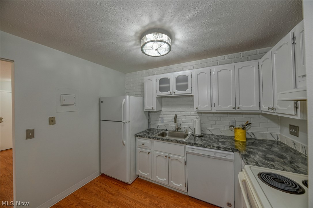 Sagamore East Condo - Residential
