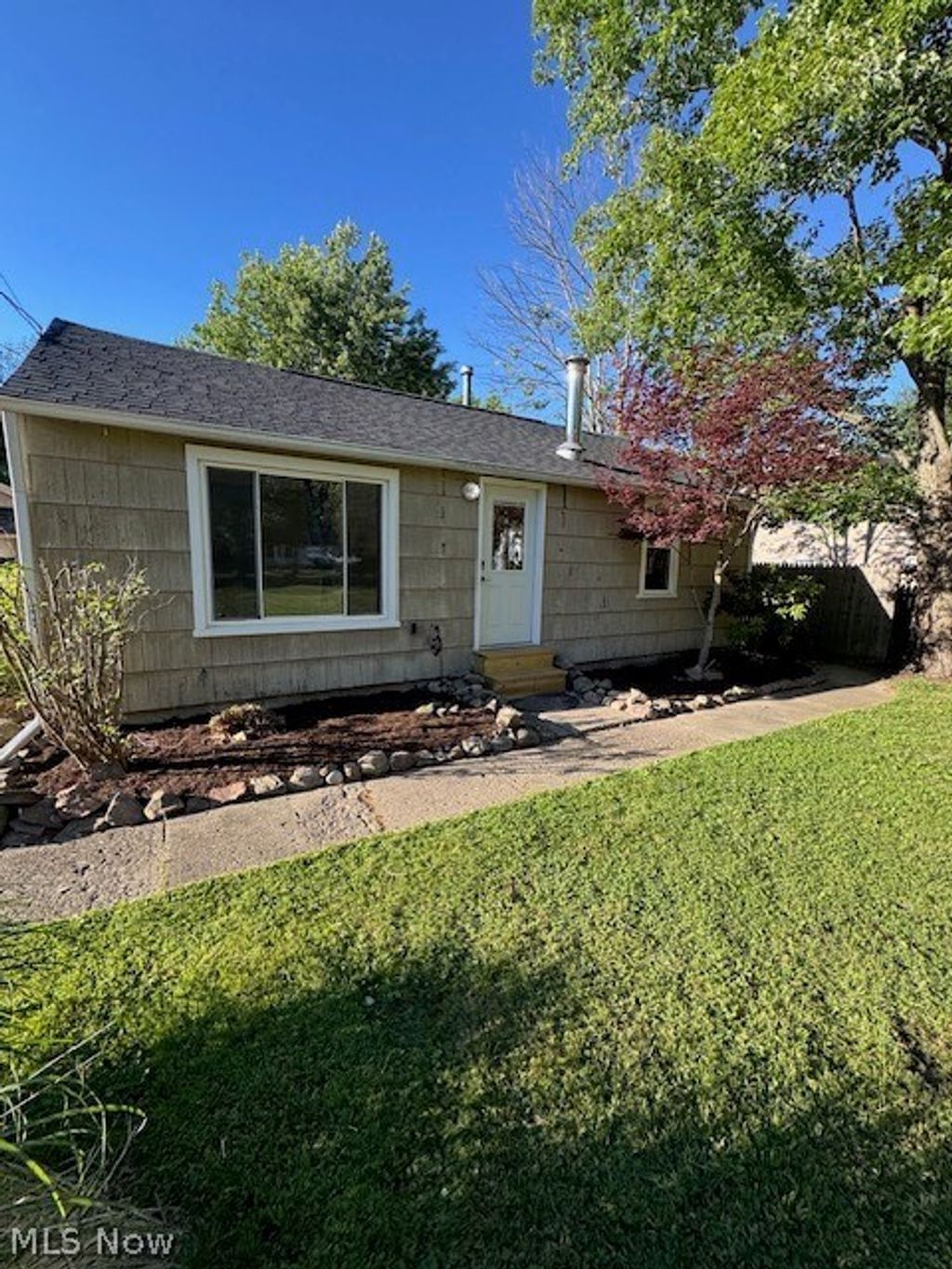 Photo of 12484 Jackson Drive, Burton, OH 44021 (MLS # 5220831)