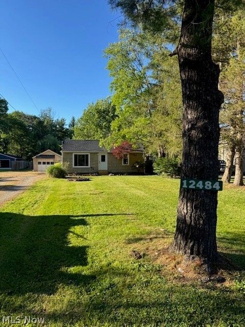 Homes For Sale - 12484 Jackson Drive<br/> Geauga County, Burton, OH 44021