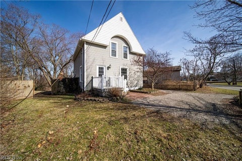 Homes For Sale - 2785 E Center Street<br/> Conneaut, OH 44030