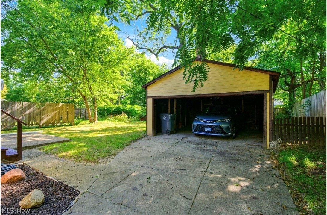 City/Youngstown - Residential