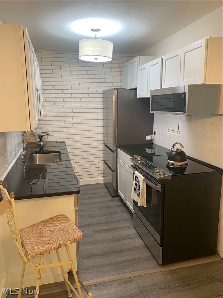 5721 Som Center Road 25