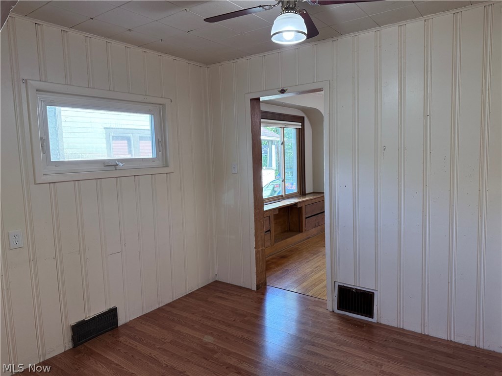 City Realtys Companys Woodla - Residential