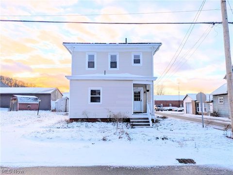 Homes For Sale - 117 N Market Street<br/> Waynesburg, OH 44688