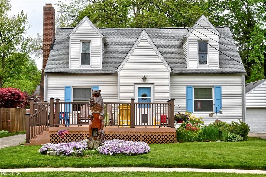 Spacious 4 bedroom bungalow in quiet neighborhood! Many updates throughout. Awesome front deck installed in
2011 with composite wood. Living room has oak flooring and a wood burning fireplace! New roof in 2020, new hot
water tank in 2019, new furnace and electric panel in 2008. Kitchen redone in 2015. Windows were replaced in 1999
and include a lifetime warranty. Washer and dryer new in 2009 will remain with house. All exterior doors replaced in
2019.