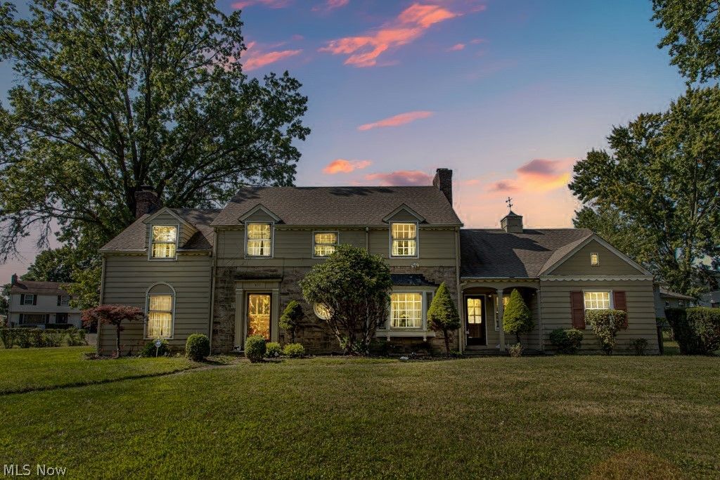 Photo of 455 Redondo Road, Youngstown, OH 44504 (MLS # 5208076)
