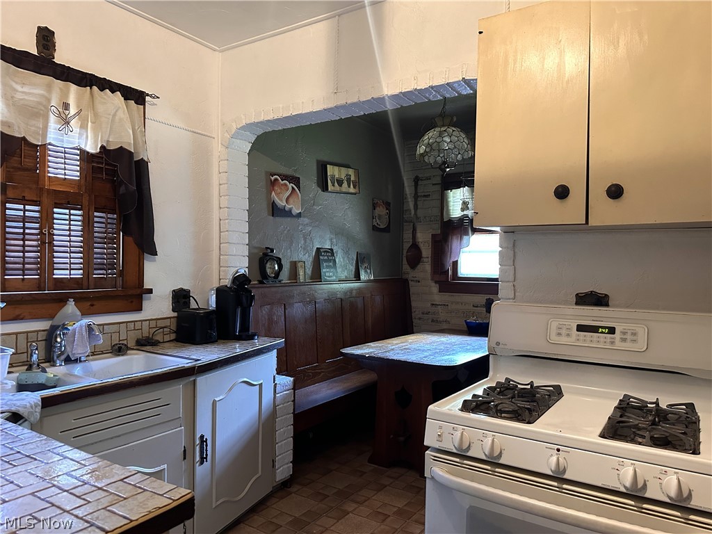 Howland Heights - Residential