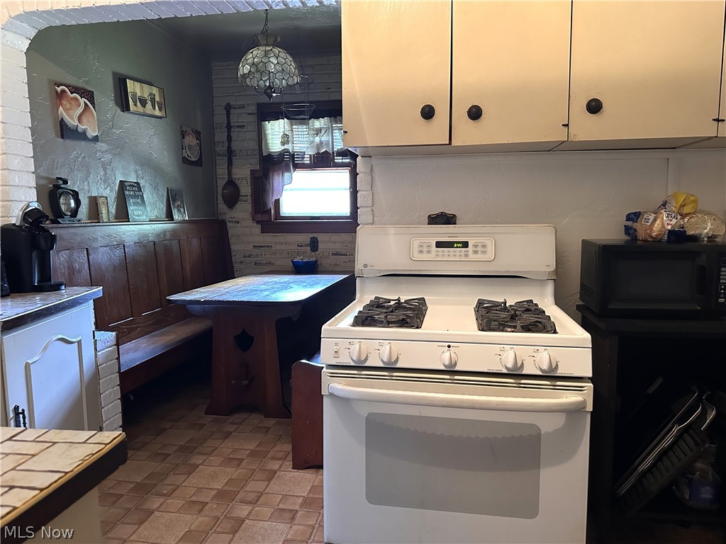 Howland Heights - Residential