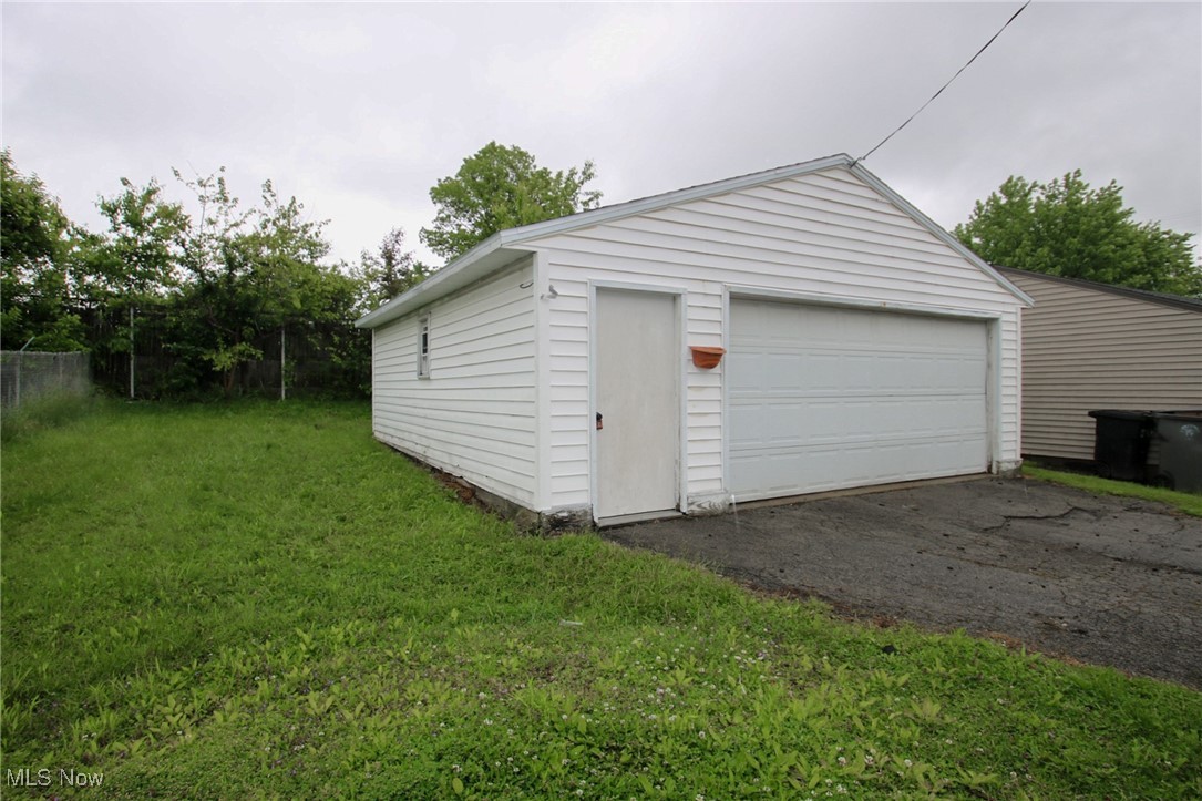 2606 Oakwood Avenue, Youngstown, Ohio image 3