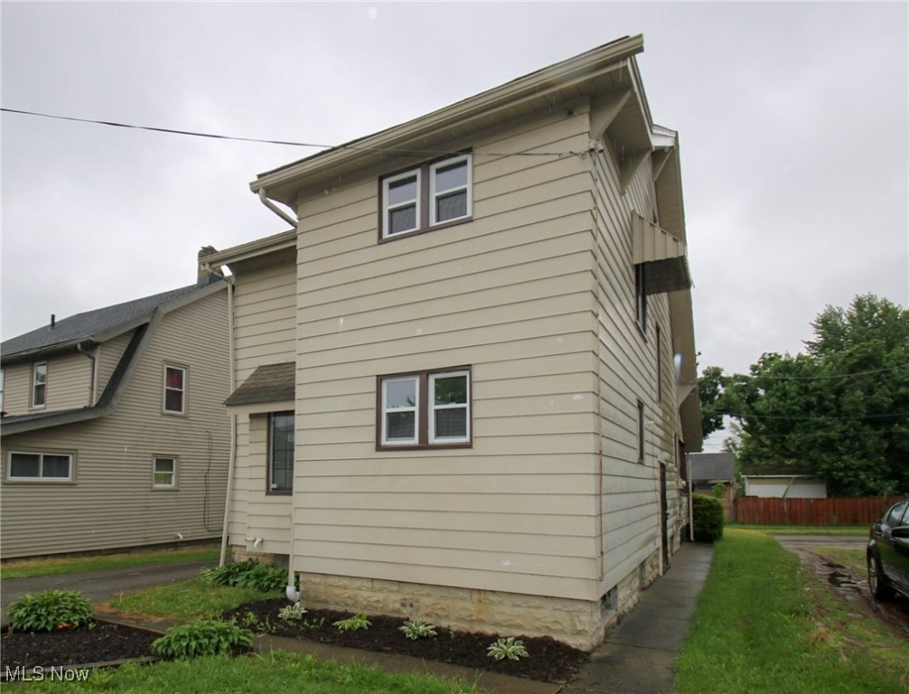 2606 Oakwood Avenue, Youngstown, Ohio image 2