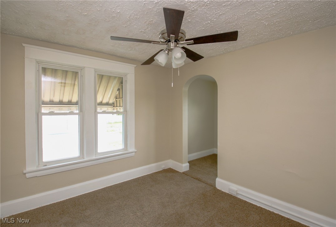 2606 Oakwood Avenue, Youngstown, Ohio image 32