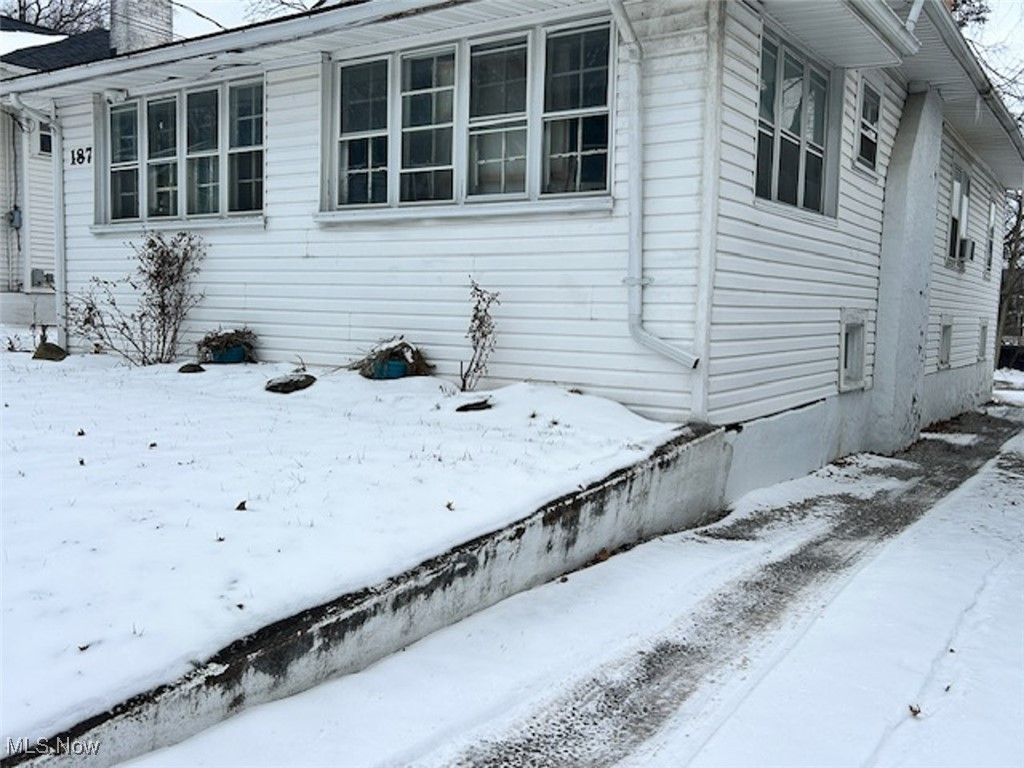 Photo of 187 Highpoint Avenue, Akron, OH 44312 (MLS # 5183681)