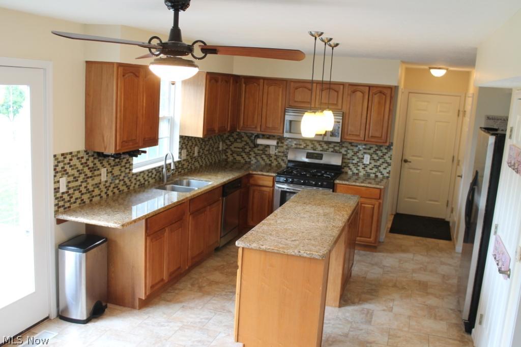 Settlers Village 01 - Residential