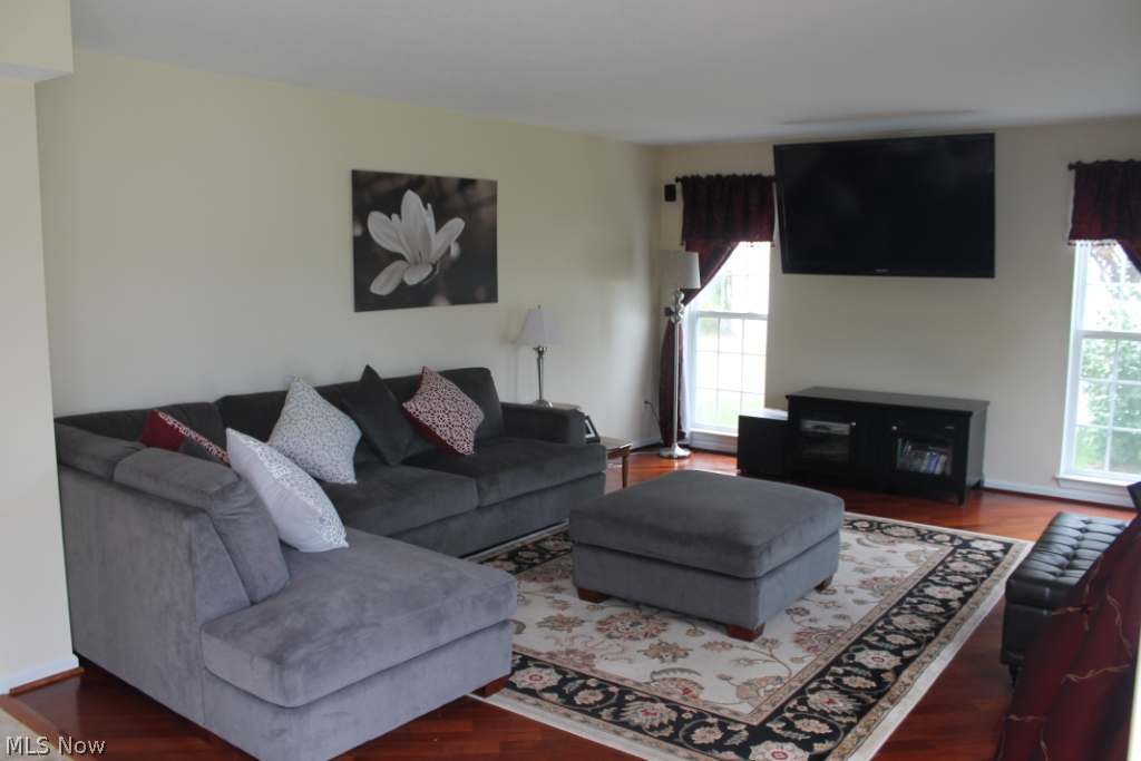 Settlers Village 01 - Residential