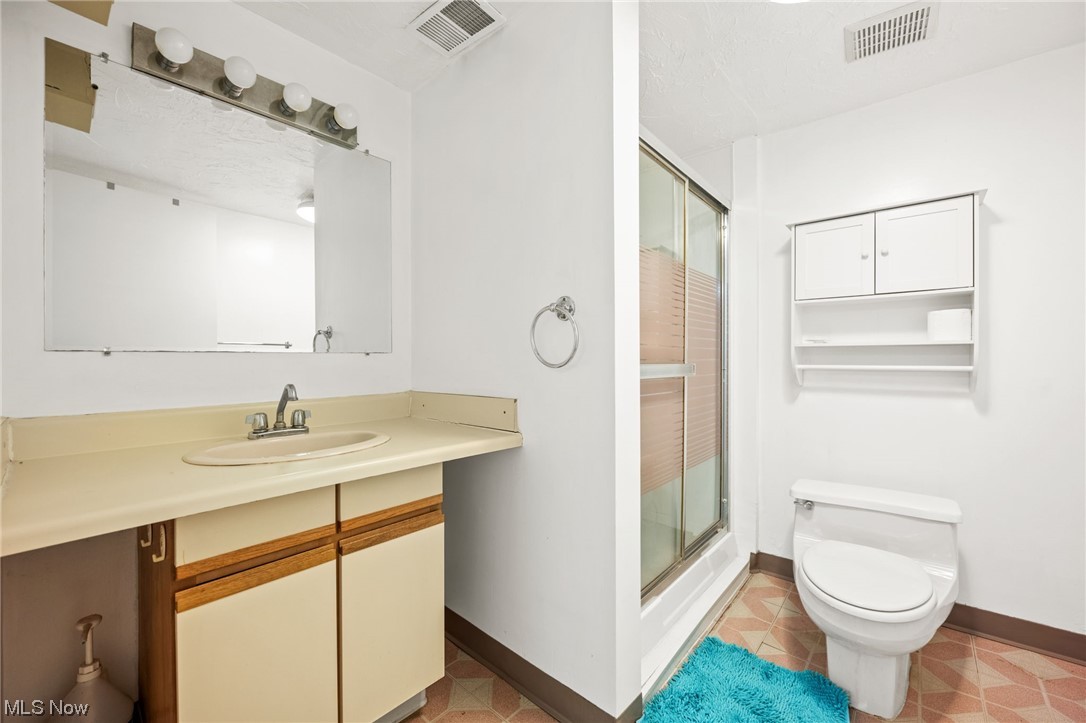 Gates Mills Blvd Estates - Residential